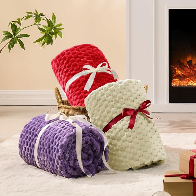 BEDELITE Almond Throw Blanket for Couch, Soft Cozy Gifts for Women, 50 * 60 | 3D Jacquard Decorative Fleece Blanket, Super Soft Plush Throws, Cute Birthday Gift for Women & Men, Suitable for All Seasons