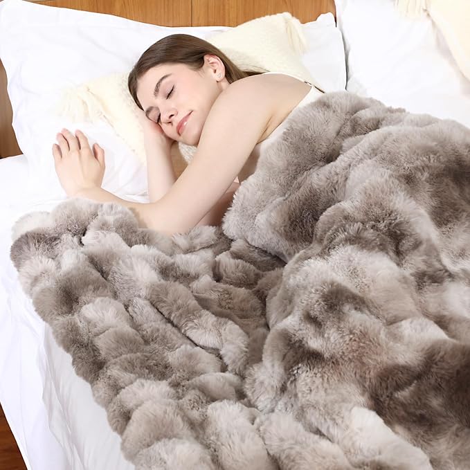 Faux Rabbit Fur Throw Blanket for Couch Gifts for Mom 50"x60" Tie-dye Brown | Cozy Reversible Fluffy Throw, Luxury Plush Thick Bubble Blanket, Mothers Gifts for Women, Soft Warm for Bed, Home Decor