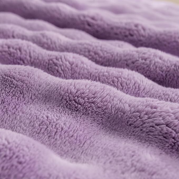 YUSOKI 3D Fleece Bubble Throw Blanket, Lilac Purple, 50"x60" | Ultra Soft, Non-Shedding, Lightweight for All Season Use, stays fluffy after repeated washes, Perfect Gifts, Machine Washable