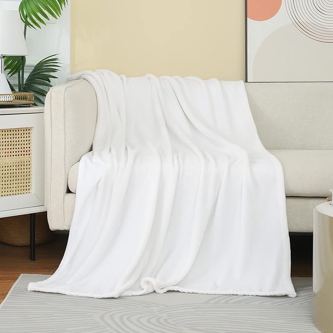 Christmas White Fleece Plush Throw Blanket 60"x80"for Couch Sofa Fuzzy Cozy | Super Soft Lightweight Microfiber Blanket for Bed Chair bedroom Home Decor All Season,Birthday Gifts for Women Mom Adult