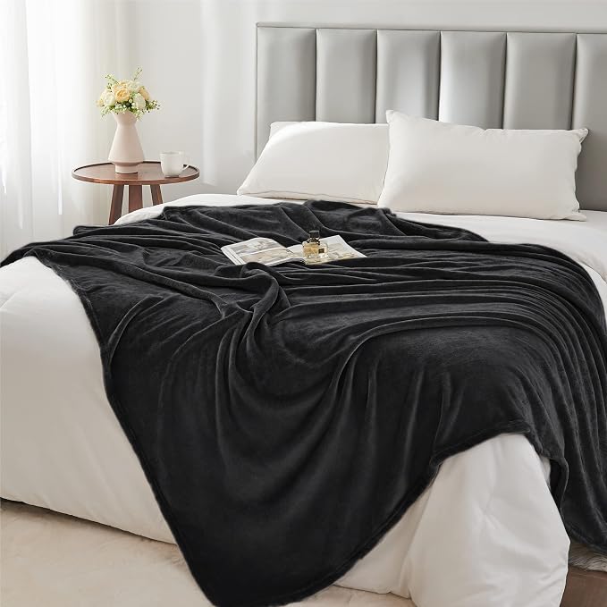 BEDELITE Fleece Blanket Soft Plush Full Bed Blanket Black 84"x90" | Ultra Soft Fleece, Plush Microfiber, Lightweight Warmth, All Season Comfort, Fade Resistant, Machine Washable, Couch Sofa Bed