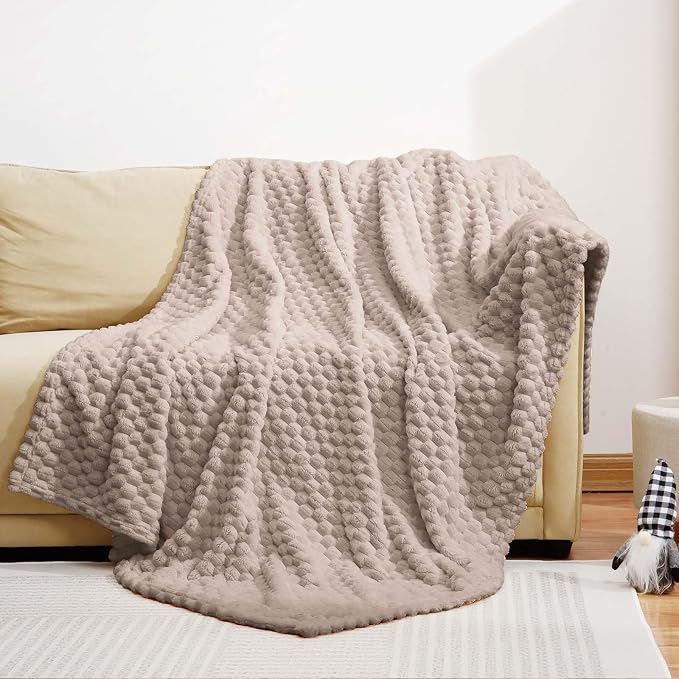 Excervent Hexagon Jacquard Throw Blanket for Bed, 60x80 Inches, Camel | Big Decorative Fuzzy Flannel Fleece Throw Blanket for Sofa Bed Couch, Super Soft Cozy, Suitable for All Seasons