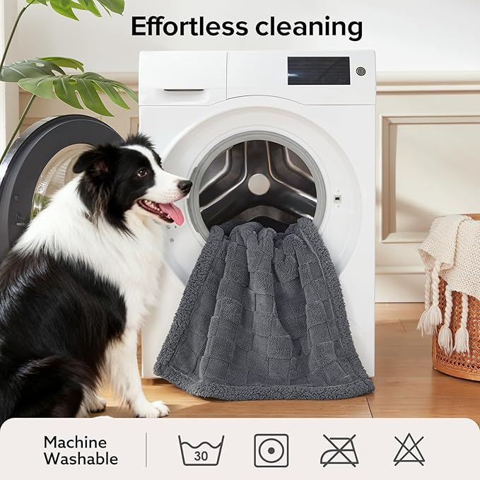 GASUR Waterproof Dog Blankets for Medium Small Dogs, Dog Blanket for Couch Bed, Fleece Pet Blanket for Furniture Sofa Protector, Soft Pet Throw Blankets for Crate Car Outdoor, Washable, 30"x40",Grey