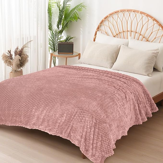 Vessia Flannel Fleece Twin Size Blanket(60x80 inch), 3D Jacquard Pink Fuzzy and Warm Blanket for Couch,Sofa,Bed,Chair, 300GSM Super Soft Touch Cozy Lightweight Home Decor for All-Season