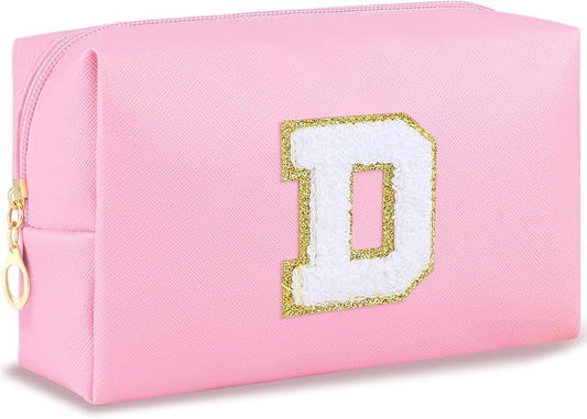 URSKYTOUS Initial Makeup Bag Personalized Preppy Travel Small PU Cosmetic Bag Pink Makeup Pouch Zipper Toiletry Organizer for Women Girls Mom Friend Bridesmaid Teacher Sister Prom Christmas Gift（D）