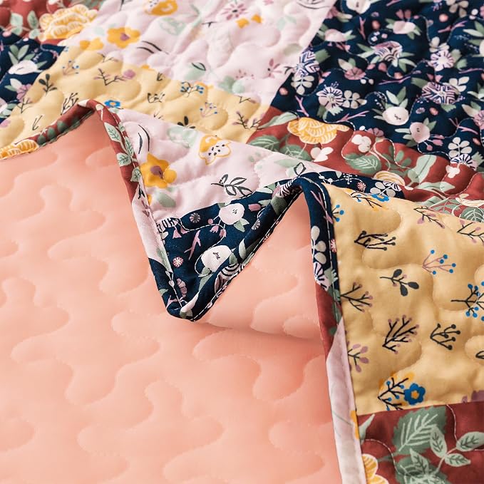Exclusivo Mezcla Reversible Boho Quilted Throw Blanket, 50"x 60" | Lightweight Summer Quilt Throw, Designed for Bed/ Couch/ Sofa, Brown Patchwork Pattern