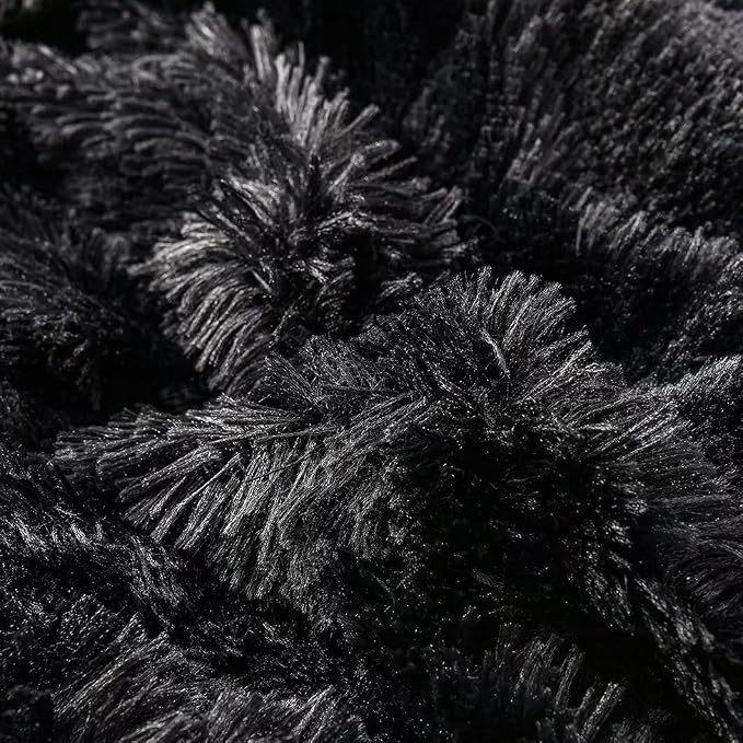 YUSOKI Long Faux Fur King Size Blanket, Black, 90" x 104" | Ultra Soft, Lightweight for All Season Use, stays fluffy after repeated washes, Perfect Gifts, Machine Washable
