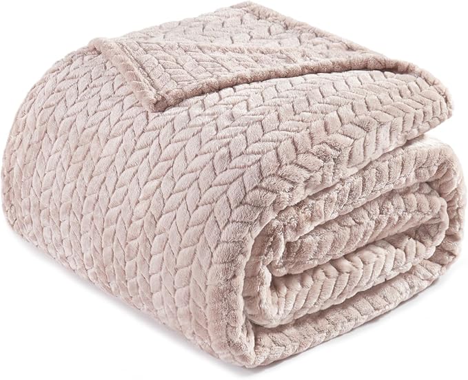 Exclusivo Mezcla Soft Fleece Bed Blanket King Size, 90”x104”, Camel | Cozy Fluffy Lightweight Blankets for Summer, Decorative Plush Flannel Throws for Living room, Bedroom with Leaves Pattern