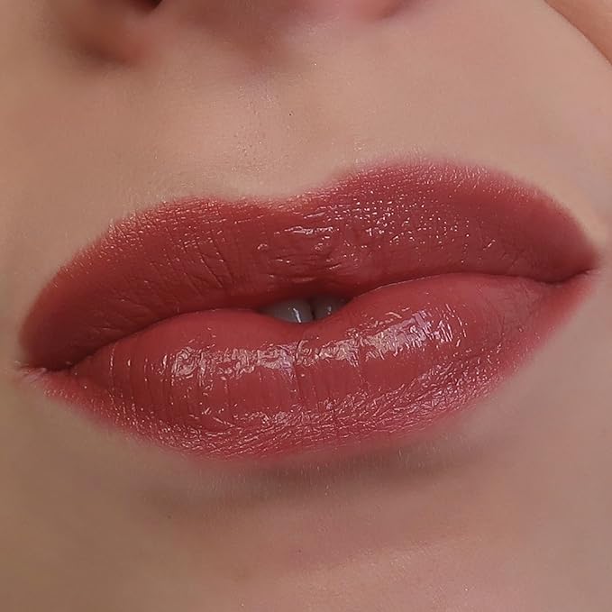 Sandstone Scandinavia Intense Care Lipstick - a hypoallergenic, gluten free, caring formula, with active and moisturizing ingredients. (45 Hazel, 3,5 g)