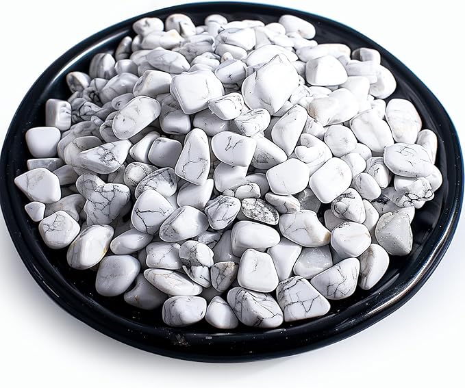 Polished Howlite Crystal Chips 200 Pcs - 0.3" 10 oz Tumbled Stone Chips Crushed Sea Glass Stones Healing Reiki Crystal Jewelry Making Home Decoration