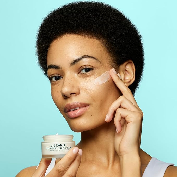 Liz Earle Skin Repair Light Face Cream - Hydration-Boosting Face Moisturizer with a Silky, Lightweight Texture - Balances & Hydrates Skin for a Healthy, Radiant Glow (50 ml)