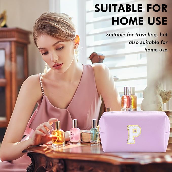 URSKYTOUS Gifts for Girls Initial Makeup Bag Personalized Cosmetic Bag with Zipper Cute Travel Toiletry Bag Waterproof PU Preppy Makeup Pouch Birthday Gift for Teen Girls Women(Purple P)