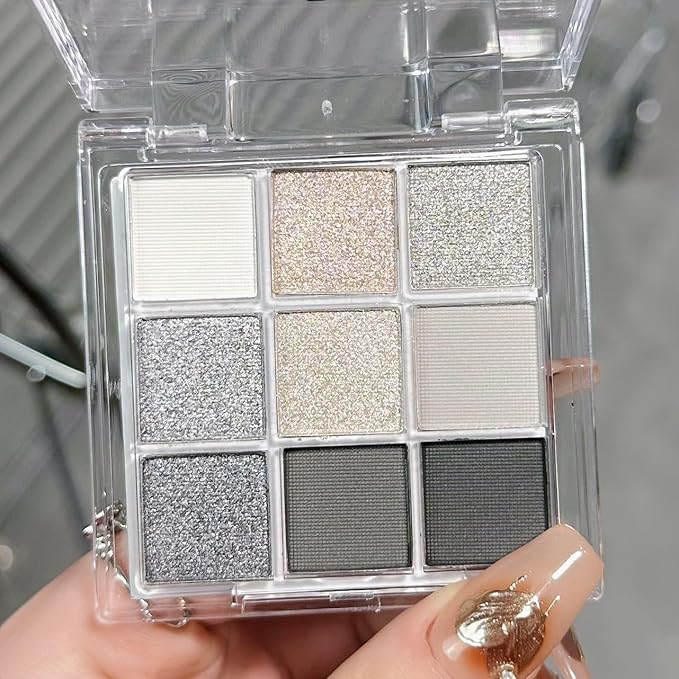 URQT Smoky Silver Eclipse Eyeshadow Palette – 9 Silver, Gray & Black Shades with Matte & Metallic Finishes, High Pigment Blendable Formula for Smoky Eye Looks