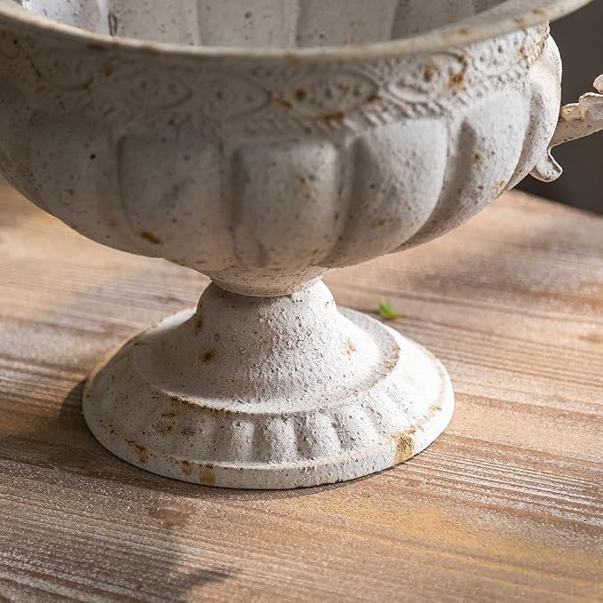 Europe Retro Distessed White Metal Vase for Room and Home Decoration and Iron Handicrafts Item Roman Style Decorative Vase