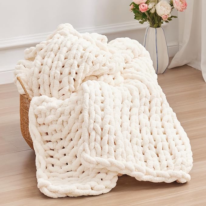 Negwoo Chunky Knit Throw Blanket, Knitted Throw Chenille Yarn, 60"*80" | Soft Thick Cable Knitted Blankets, Handmade Big Thick Blanket, Machine Washable Cute Comfy Blanket for Home Decor,Cream White