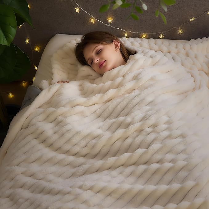 NEWCOSPLAY Fleece Ribbed Cozy Queen Blanket for Couch, Ivory, 90"x90" | Premium Silky Flannel Blanket, Soft Lightweight Fluffy Throw Blanket for Bed Sofa Decor, Gift for All Season Use