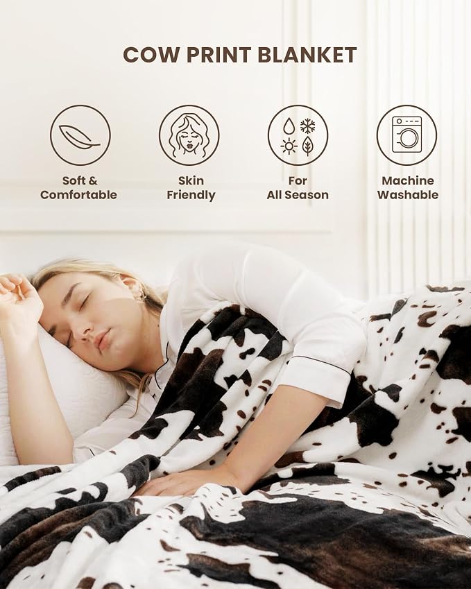 Cow Print Blanket Ultra Soft Flannel Throw Blanket for Couch Bed, Cute Cozy Lightweight All-Season Fleece Blanket, Gift for Women & Girls, 50×60 Inches Black & White