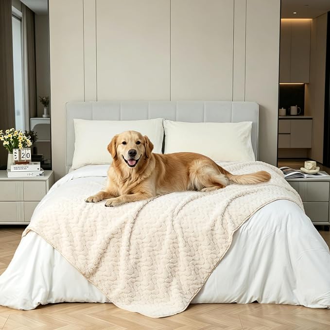 Ameritex Waterproof Dog Blanket Reversible, Leakproof Pet Blanket for Large Dogs, Soft Furniture Sofa Couch Cover Protector Washable, Fleece Cat Throw Bed, Reversible Washable Soft Plush