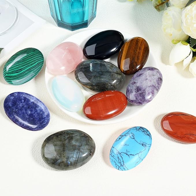 ZHIYUXI 2.4" Malachite Crystal Gemstones Crystals and Healing Stones Worry Stone Polished Stones Palm Stone Malachite Stone Energy Balancing Therapy Mediation 1PC