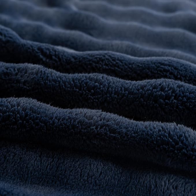 YUSOKI 3D Fleece Bubble Queen Size Blanket, Navy Blue, 90"x90" | Ultra Soft, Non-Shedding, Lightweight for All Season Use, stays fluffy after repeated washes, Perfect Gifts, Machine Washable