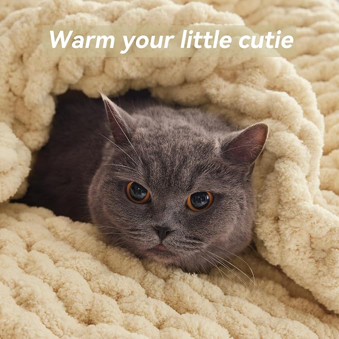 Negwoo Chunky Knit Throw Blanket, Knitted Throw Chenille Yarn, 30"*40" | Soft Thick Cable Knitted Blankets, Handmade Big Thick Blanket, Machine Washable Cute Comfy Blanket for Home Decor, Oatmeal