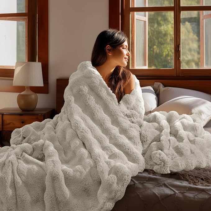 BEDELITE Faux Fur Throw Bubble Blanket for Couch, 50" x 60", Linen | 870GSM Soft Cozy Plush Blanket for Sofa & Bed Living Room Decor, Warm Fuzzy Faux Rabbit Fur for Women Gift, All Season Use