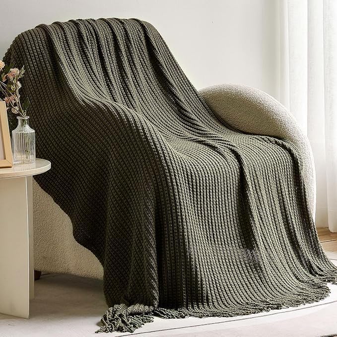 Blagic Knit Throw Blanket for Couch and Bed with Tassels,Dark Green,50"x60" | Soft Farmhouse Boho Throw Blanket with Tassels,Decorative for Living Room,Gifts for Adults,All Season Use