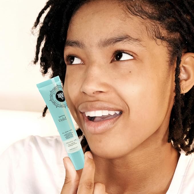 Rosee Lip Gloss Vegan & Cruelty Free Treatment, Professional Make up, Long Lasting Glossy with Shea Butter, Moisturize, Protect & Smooth, High Shine, Non-Sticky (e. Sparkling Gold, 0.5)