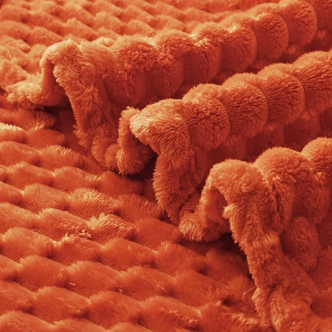 Exclusivo Mezcla 3D Fleece Twin Size Blanket for Bed, Burnt Orange | Extra Soft Fuzzy Plush Lightweight Bed Blankets, Cozy Fluffy Decorative Blankets for All Seasons, 90x66 Inches