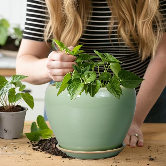 Ceramicfor 8 Inch Plant Pot - Ceramic Planter for Outdoor Plants Indoor Plant Pot with Drainage Hole and Saucer Mid-Century Round Planter Flower Pot for House Garden Green