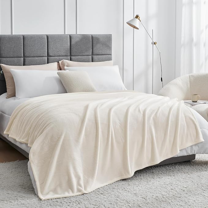 Hansleep Throw Beige Fleece Blanket, Soft Flannel Bed Blanket | Fuzzy Cozy Blanket 50x60 Inches, Multi-use for Bed, Sofa, Couch, Travel, Camping, All Season Warm Lightweight Cover
