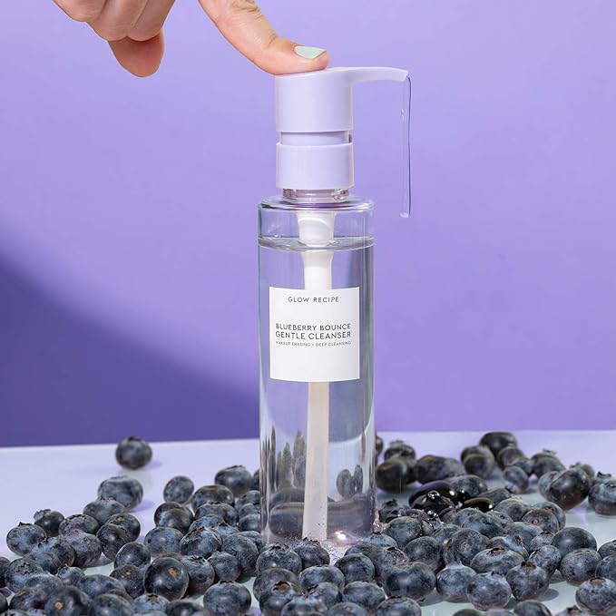 Glow Recipe Blueberry Bounce Exfoliating Face Wash - Foaming Facial Cleanser, Makeup Remover & Clarifying Mask - Hydrating Hyaluronic Acid & Gentle AHA for Sensitive Skin - Korean Skincare, 160ml