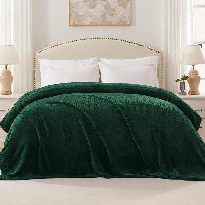Exclusivo Mezcla Soft Waffle Fleece Bed Blanket Twin XL Size, Green | Lightweight Plush Blanket for Bed, Couch, Sofa, Cozy Fluffy Design for Bedroom, Guest Room, All Season, 90x66 Inches