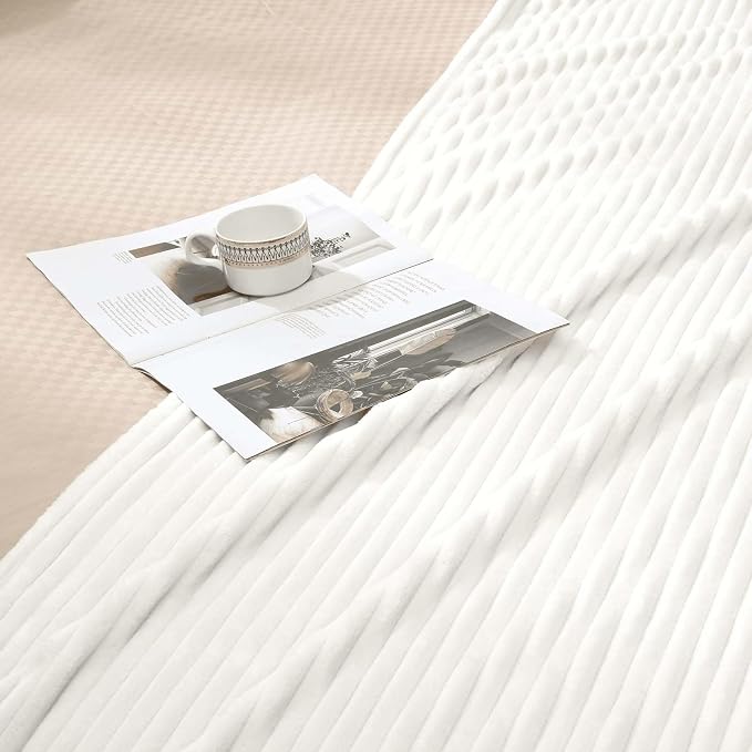 Vessia Flannel Fleece Throw Blanket for Couch,Sofa,Bed, 300GSM Microfiber White Striped Chair Blanket for Adults and Kids, Super Soft Warm Cozy Lightweight Ribbed Throw for All-Season