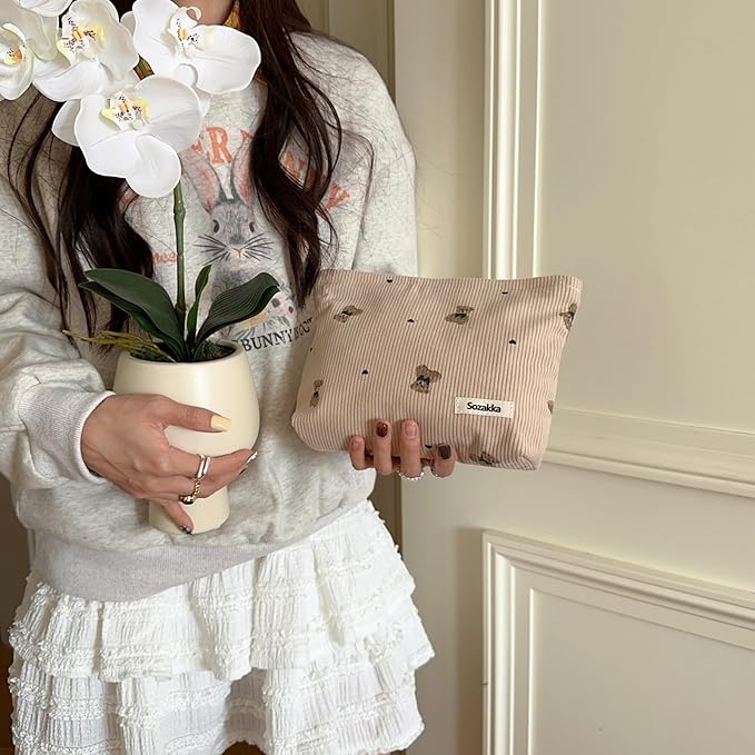 Cute Small Soft Corduroy Zipper Makeup Bag for Purse, Coquette Aesthetic Pouch with Bear Pattern for Women Girls, Kawaii Travel Cosmetic Bags（04Light Taupe）