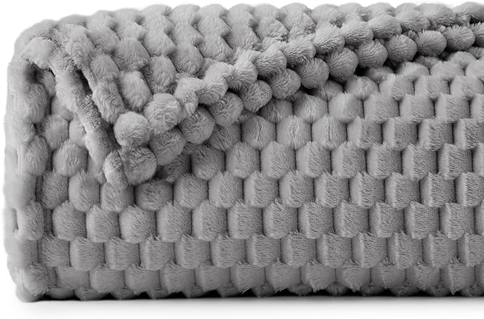 BEDELITE Grey Large Throw Blanket for Couch, Cozy Gifts for Women, 50 * 70 | 3D Jacquard Decorative Fleece Blanket, Super Soft Plush Throws, Cute Birthday Gift for Women & Men, Suitable for All Seasons