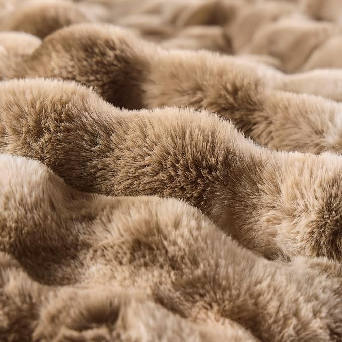 BENVWE Fluffy Faux Fur Throw Blanket for Couch - Soft, Plush, Thick, Cozy, Fuzzy Luxury Minky Bubble Blanket for Home Living Room Decor, Gifts for Women, Tie-dye Brown, 63" x 80", 1100GSM
