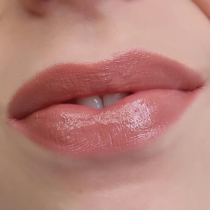 Sandstone Scandinavia Intense Care Lipstick - a hypoallergenic, gluten free, caring formula, with active and moisturizing ingredients. (49 Soft Touch)