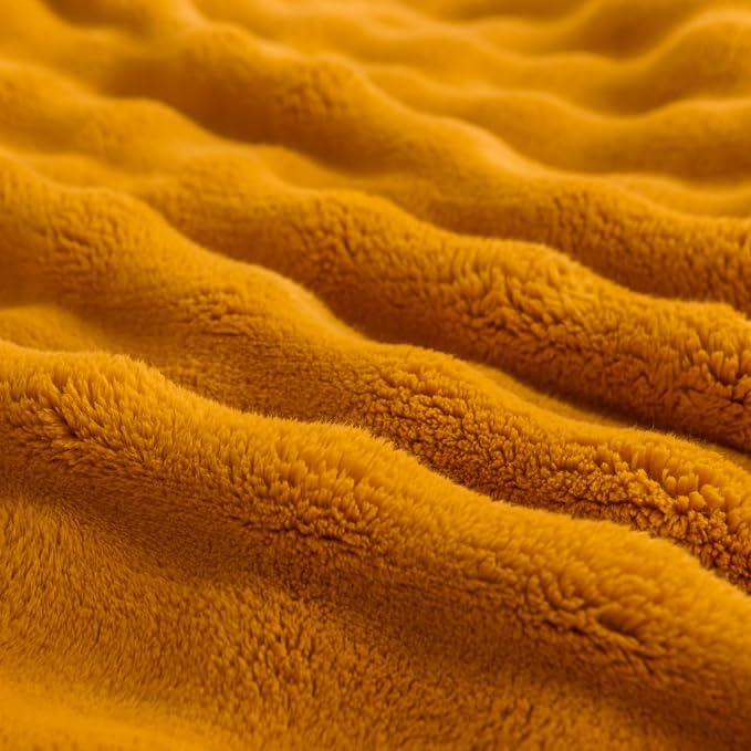 YUSOKI 3D Fleece Bubble Throw Blanket,Gold, 50"x60" | Ultra Soft, Non-Shedding, Lightweight for All Season Use, stays fluffy after repeated washes, Perfect Gifts, Machine Washable