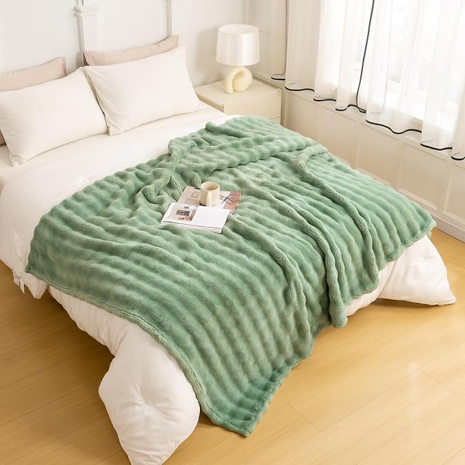 YUSOKI 3D Fleece Bubble Twin Size Blanket, Sage Green, 60"x80" | Ultra Soft, Non-Shedding, Lightweight for All Season Use, stays fluffy after repeated washes, Perfect Gifts, Machine Washable