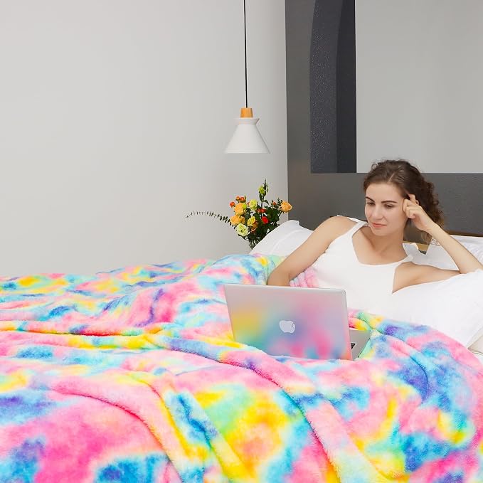MUGD Lightweight Blanket Fleece Big Blanket Fuzzy Throw Blanket for Bed King Size