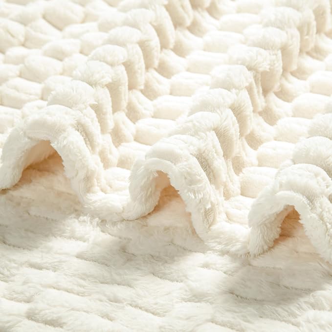 Excervent Hexagon Jacquard Throw Blanket for Bed, 60x80 Inches, Ivory | Big Decorative Fuzzy Flannel Fleece Throw Blanket for Sofa Bed Couch, Super Soft Cozy, Suitable for All Seasons