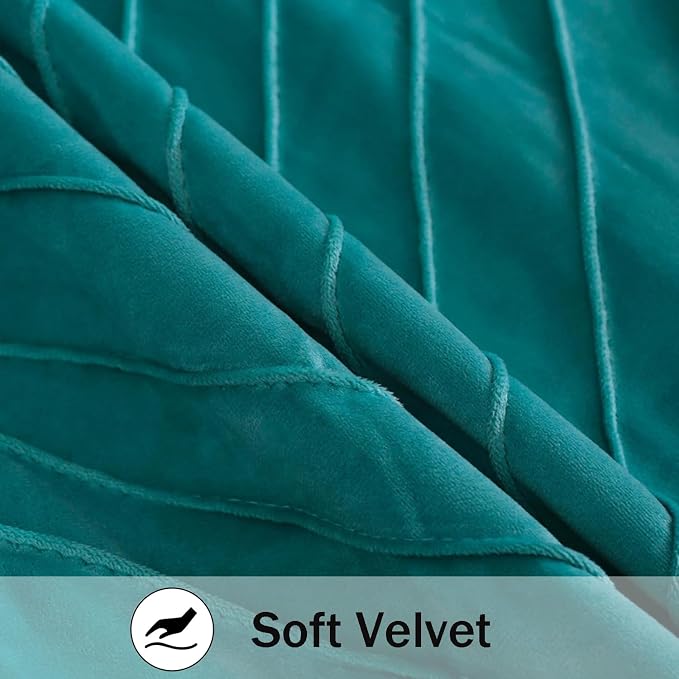 Velvet Throw Pillow Covers 22x22 Pack of 2 Gold Decor Aqua Green | Soft Solid Pillow Covers,Modern Luxury Home Decor,for Couch Chair Sofa Bedroom Livingroom,Hidden Zipper,Ideal Gift,Easy Care