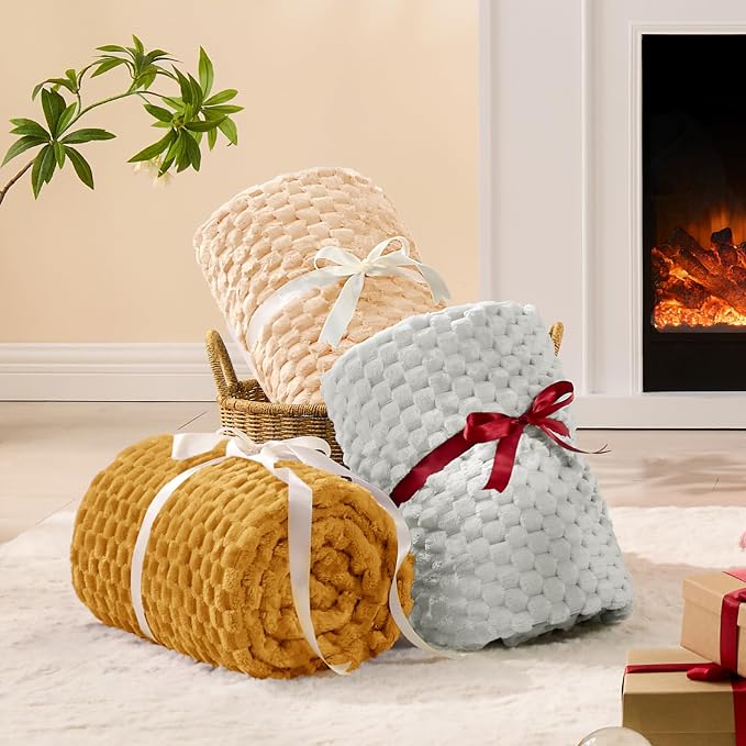 BEDELITE Mustard Yellow Throw Blanket for Couch, Soft Cozy Gifts for Women | 3D Jacquard Decorative Fleece Blanket, Super Soft Plush Throws, Cute Birthday Gift for Women, Suitable for All Seasons, 50*60