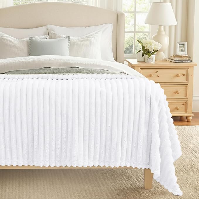 decorUhome White Fleece Throw Blanket 50x60 Inches | Soft Couch Cozy Fluffy Plush Flannel Striped Blanket for Sofa Bed, Lightweight Decorative Ribbed Fuzzy Blanket for Woman