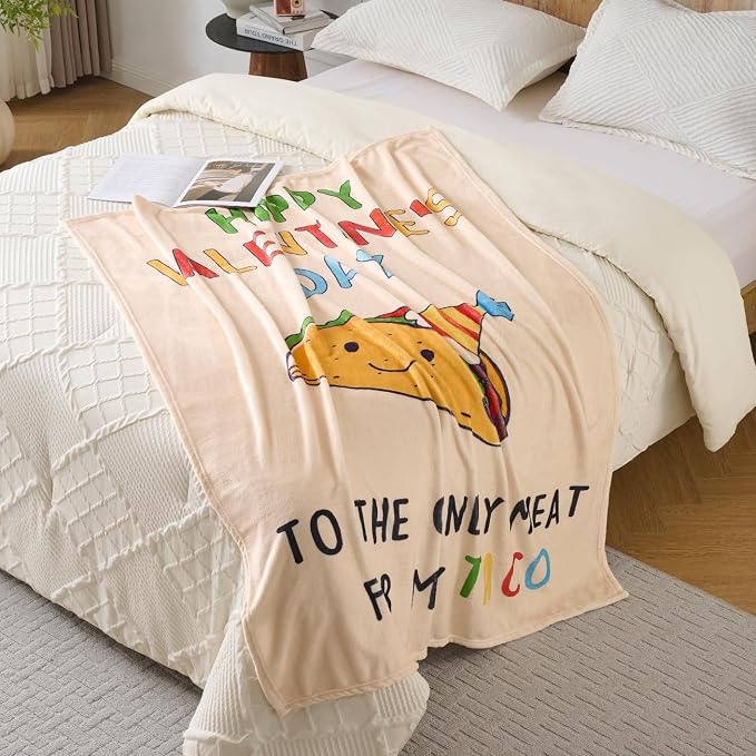 Funny Valentine’s Day Gift for Him or Her – Cute Taco Fleece Throw Blanket, Soft & Cozy Romantic Throw for Couples