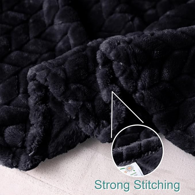 Exclusivo Mezcla Fleece Throw Blanket for Couch Sofa, 50”x70”, Black | Oversized Soft Cozy Fluffy Blankets for Summer, Decorative Plush Flannel Throws for Living room, Bedroom with Leaves Pattern