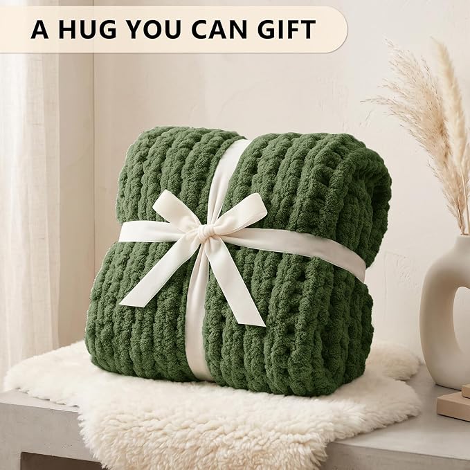 L'AGRATY Chunky Knit Throw Blanket for Couch, 60 x 80 Inches, Moss Green | Handmade Chenille Crochet Blanket for Sofa Bed, Thick Cable Knitted Blankets for Room Home Decor, Birthday Gift for Women Mom