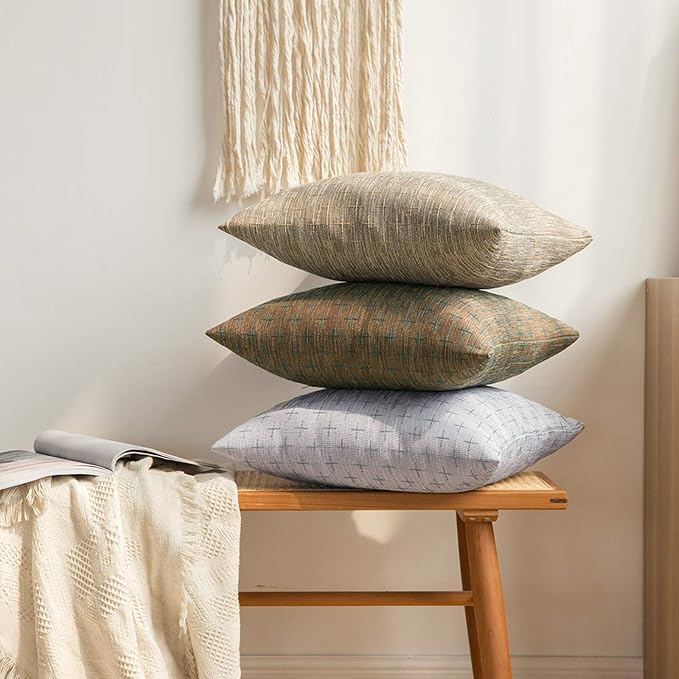 MIULEE Pack of 2 Decorative Burlap Linen Throw Pillow Covers Modern Farmhouse Pillowcase Rustic Woven Textured Cushion Cover for Sofa Couch Bed 20x20 Inch Light Brown