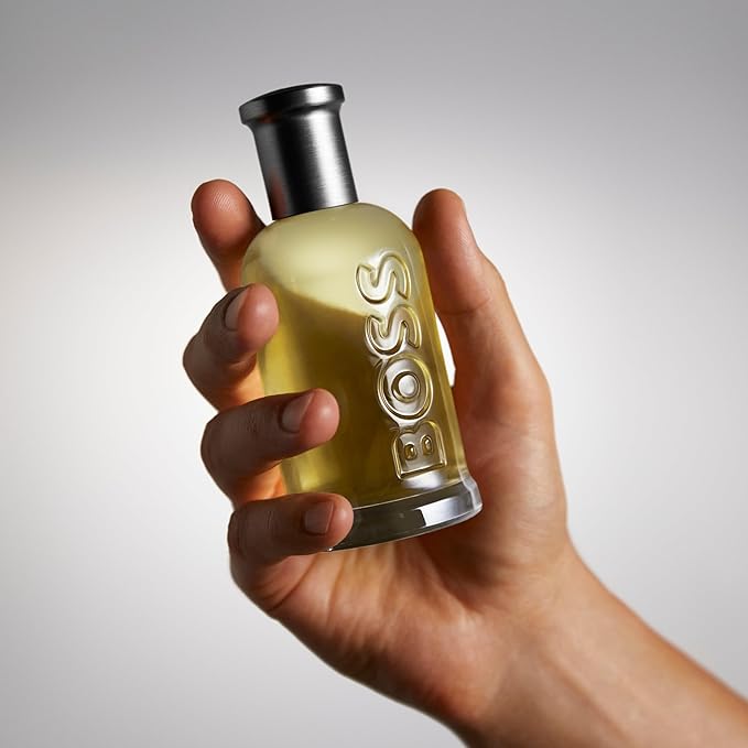Hugo Boss Bottled Eau de Toilette – Woody Men's Cologne – With Notes of Apple, Cinnamon & Wood – Long Lasting Fragrance